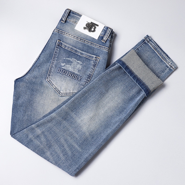 ブランドジーンズ背面デザイン